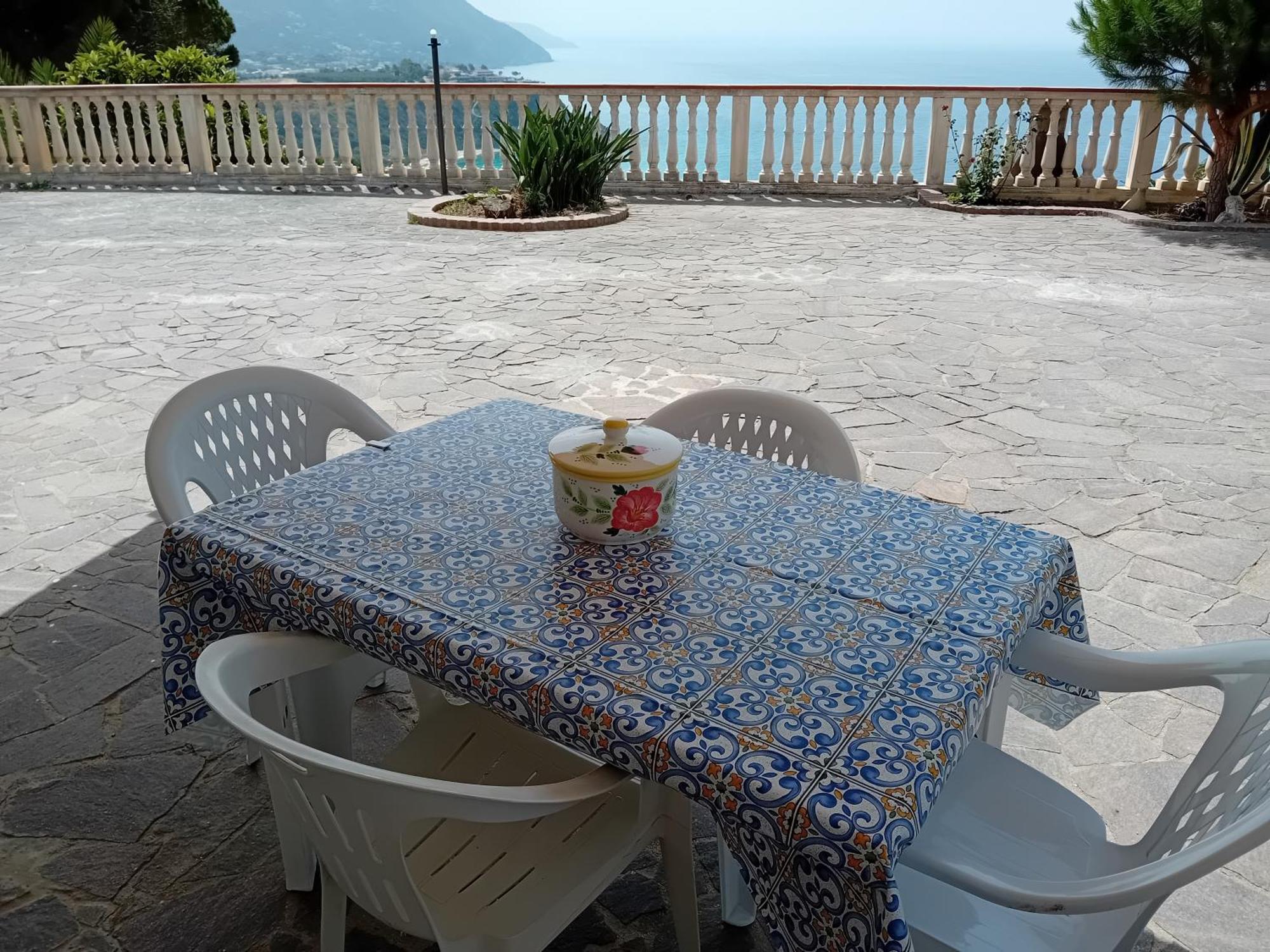 Villamargherita Capo Vaticano Exterior foto